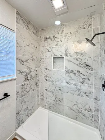 $1,400 | 603 West Evans Street, Hearne, TX 77859