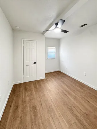 $1,400 | 603 West Evans Street, Hearne, TX 77859