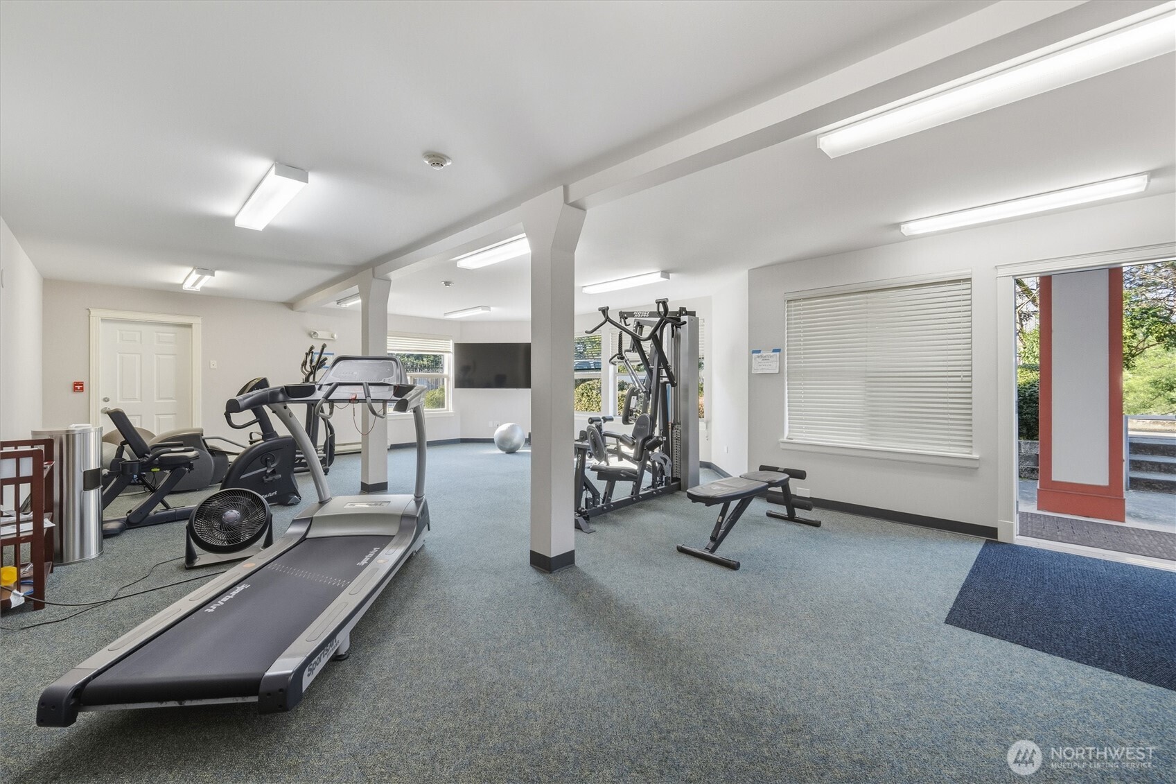 255 West Bakerview Road, Unit B103 Bellingham, WA 98226 - Photo 30 of 40 a view of a room with gym equipment