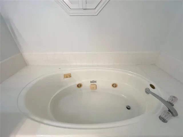 $2,600 | 13568 Dornoch Drive, Orlando, FL 32828