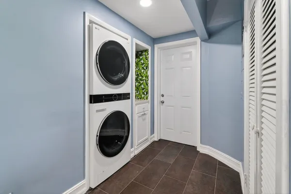 $8,900 | 1102 North Golfview Road, Lake Worth Beach, FL 33460
