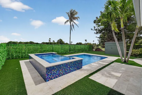 $8,900 | 1102 North Golfview Road, Lake Worth Beach, FL 33460