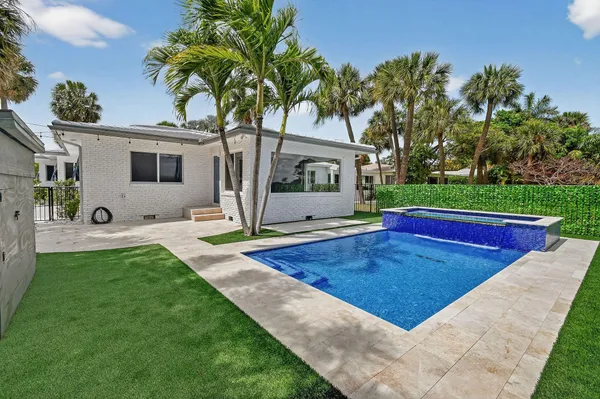 $8,900 | 1102 North Golfview Road, Lake Worth Beach, FL 33460