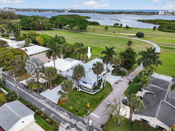 $8,900 | 1102 North Golfview Road, Lake Worth Beach, FL 33460
