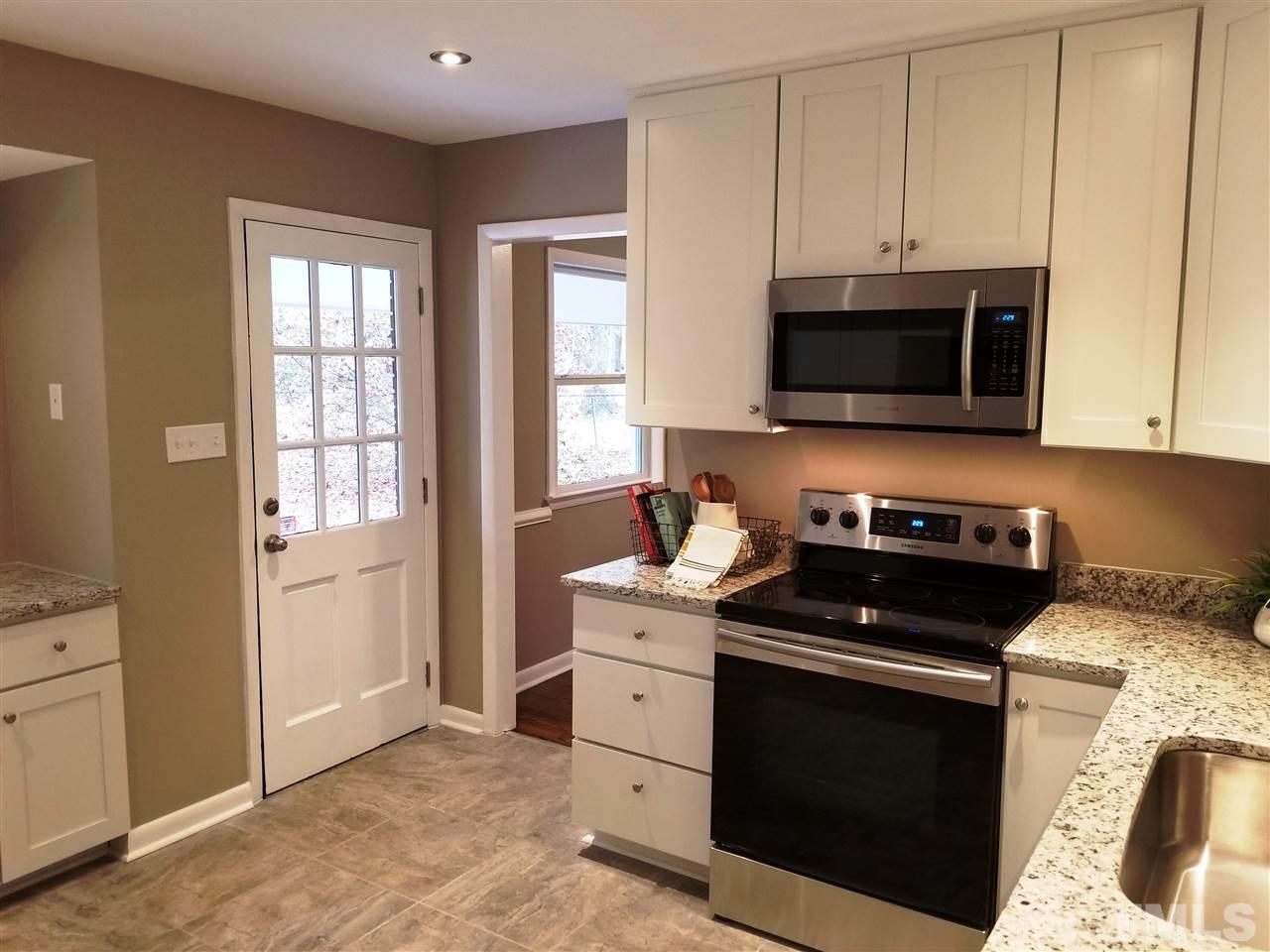 511 Southeast Maynard Road Cary, NC 27511 - Photo 9 of 25 Gallery Image 9