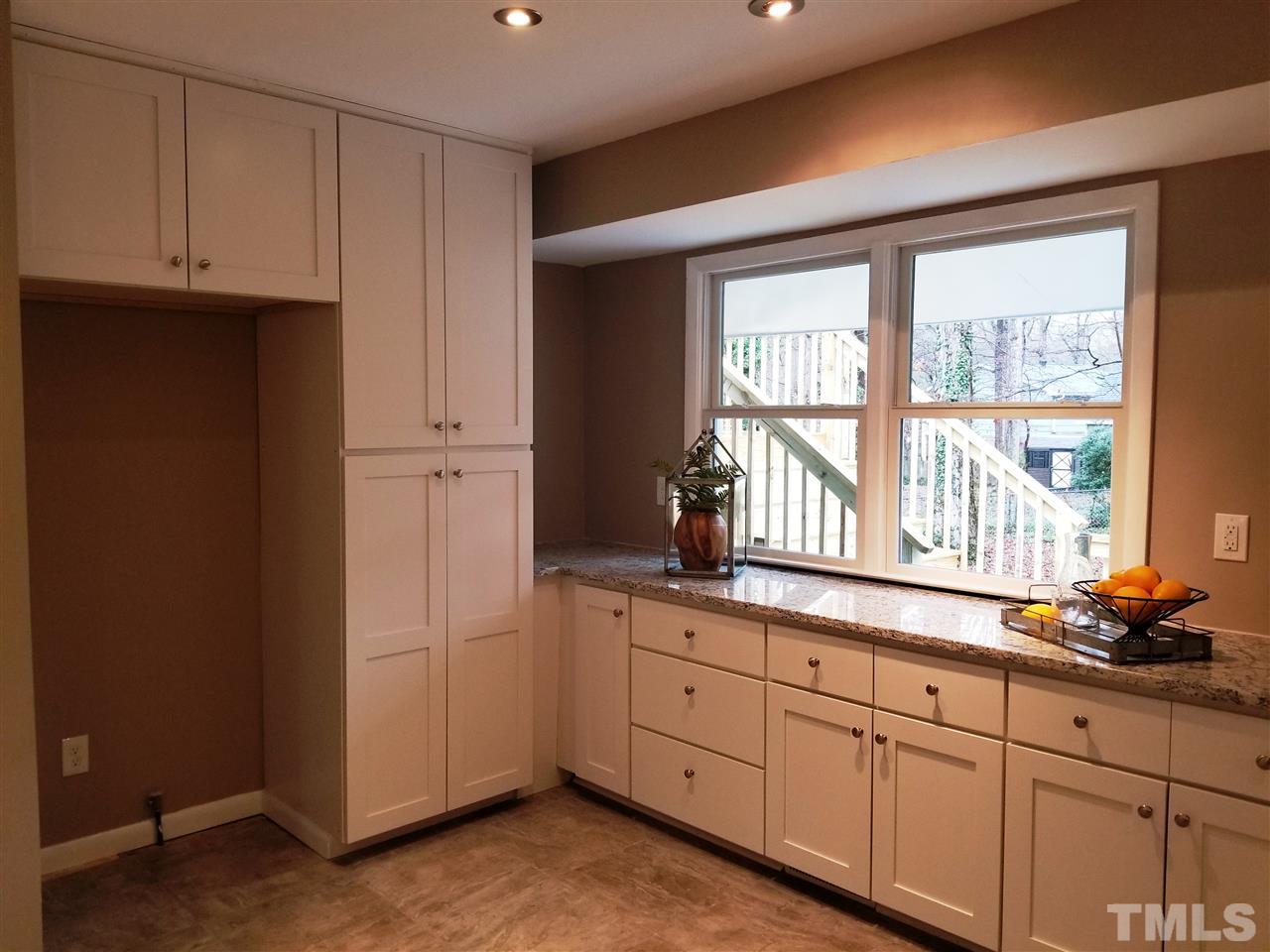 511 Southeast Maynard Road Cary, NC 27511 - Photo 10 of 25 Gallery Image 10