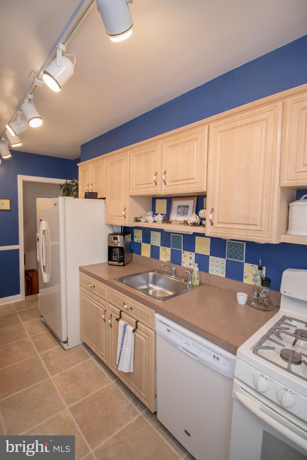 217 Brandon Road Baltimore, MD 21212 - Photo 12 of 37