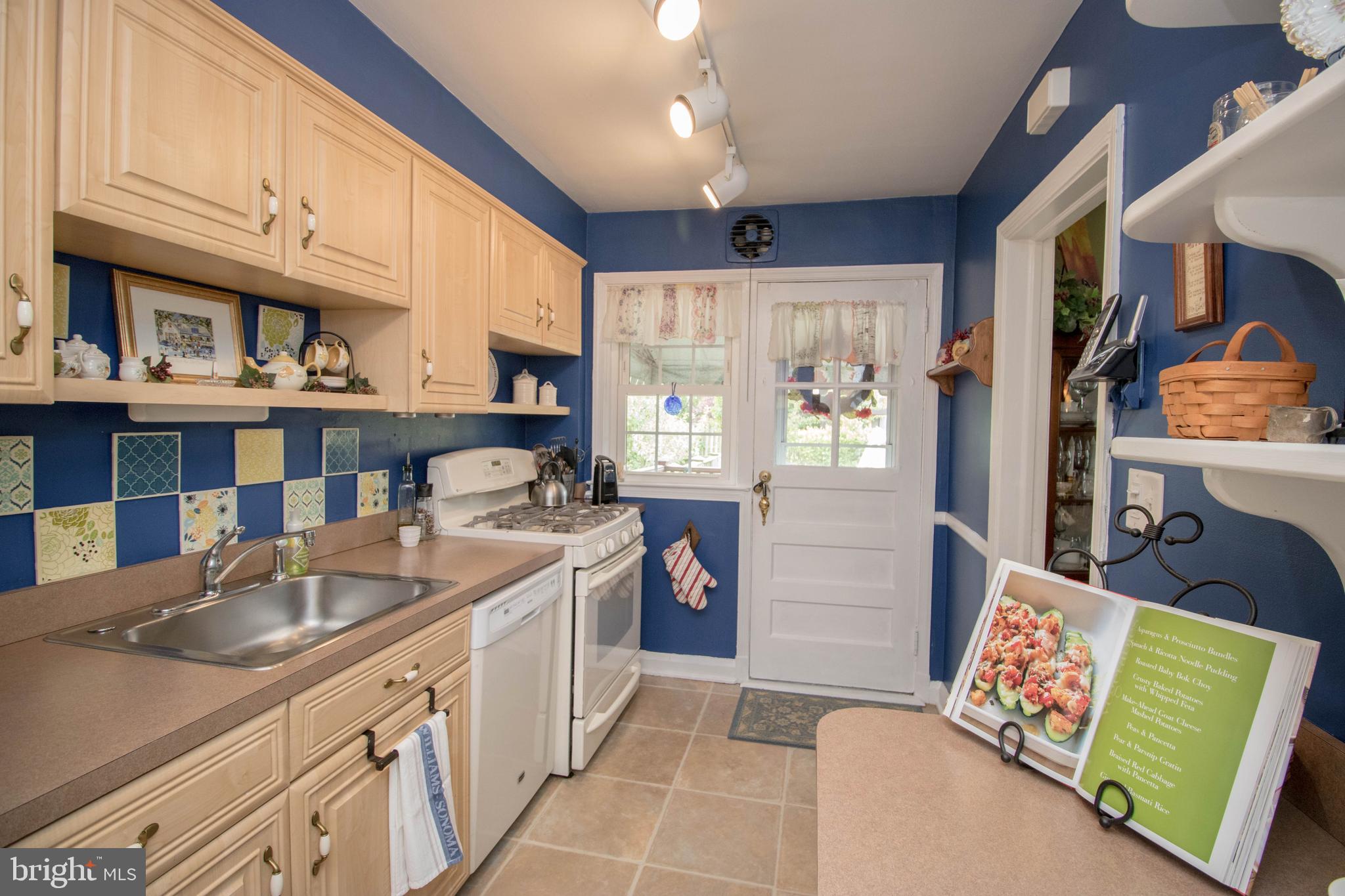 217 Brandon Road Baltimore, MD 21212 - Photo 13 of 37