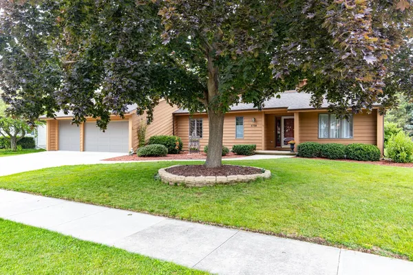 $459,900 | 1730 Graber Street, Oshkosh, WI 54901