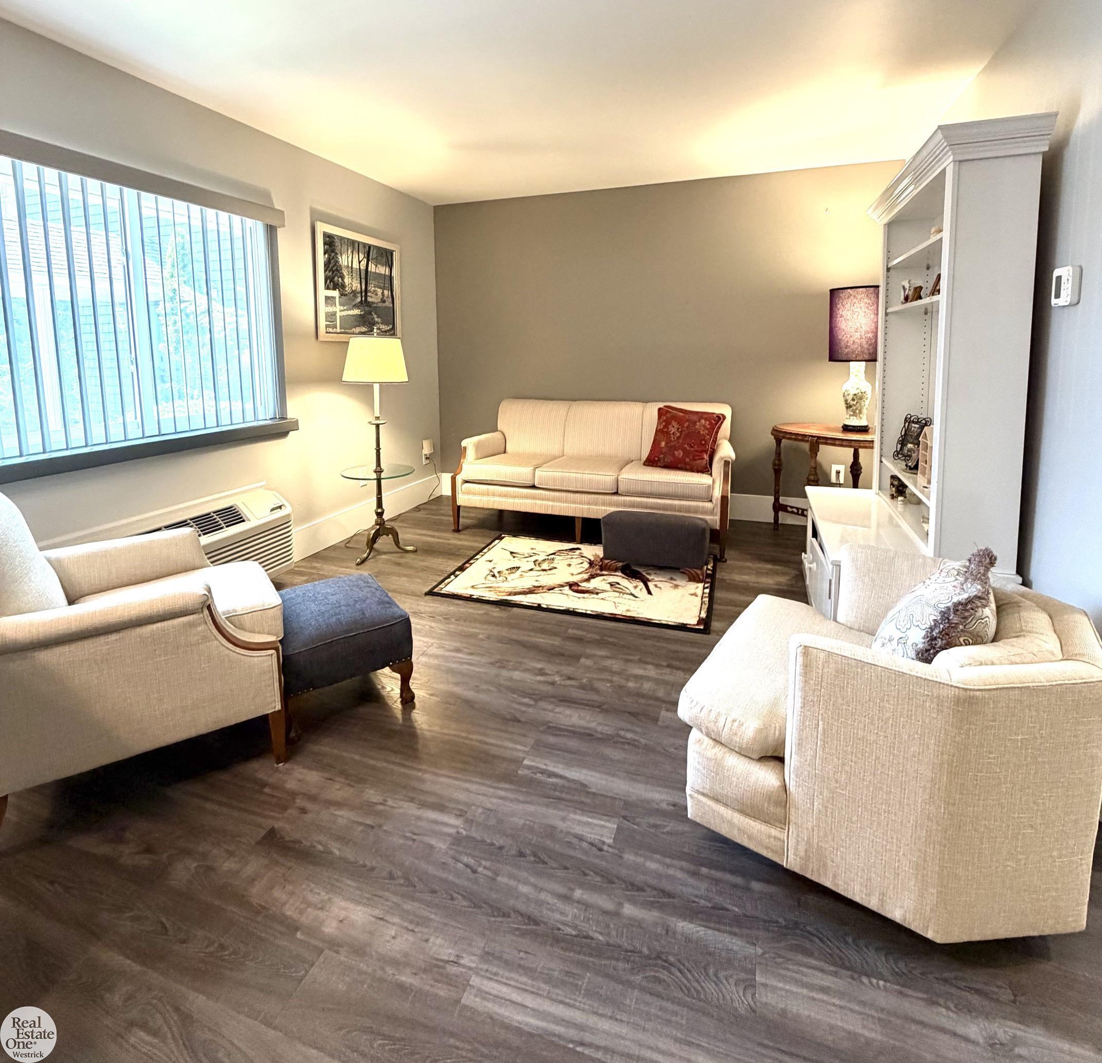 4500 Lakeshore Road, Unit 13 Fort Gratiot, MI 48059 - Photo 8 of 26