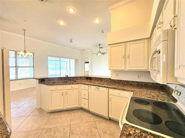 $3,200 | 7209 Colonial Lake Drive, Riverview, FL 33578