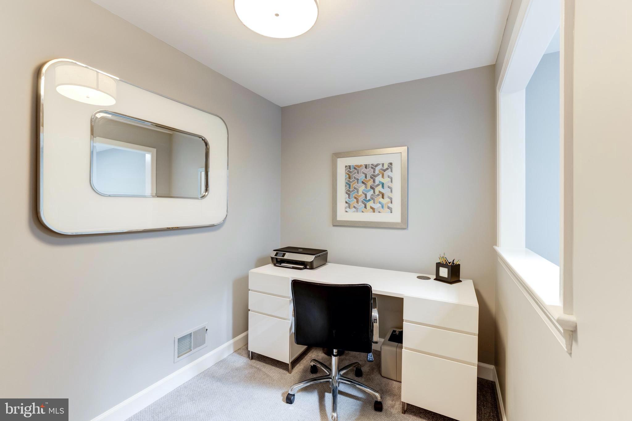 2612 North Glebe Road Arlington, VA 22207 - Photo 28 of 44 Office/Den