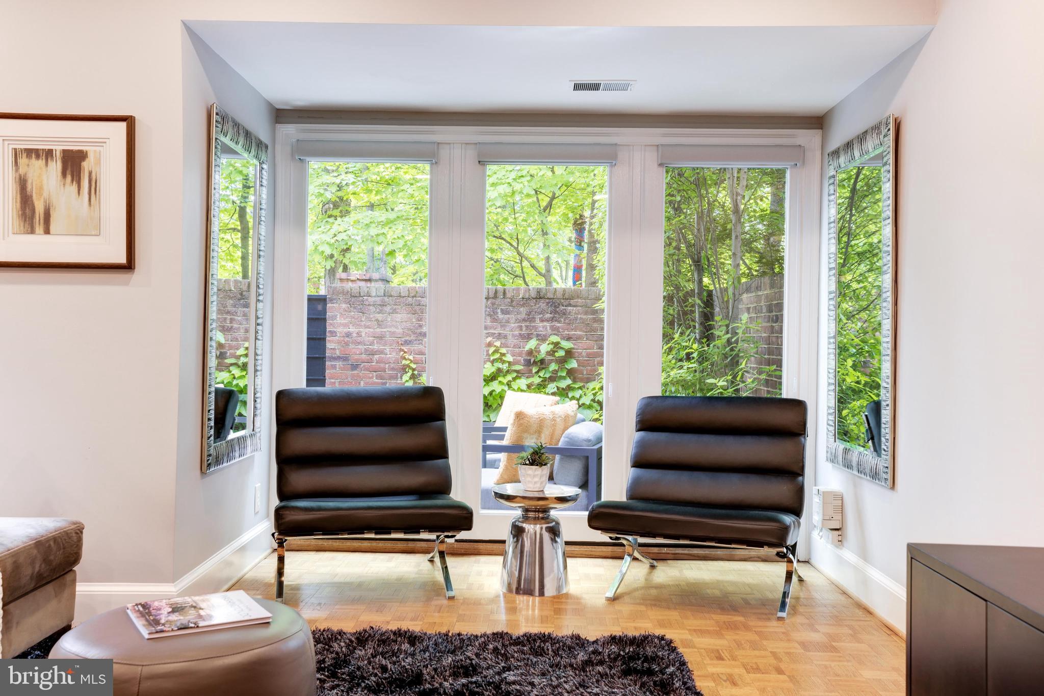 2612 North Glebe Road Arlington, VA 22207 - Photo 35 of 44 Amazing Sunlight