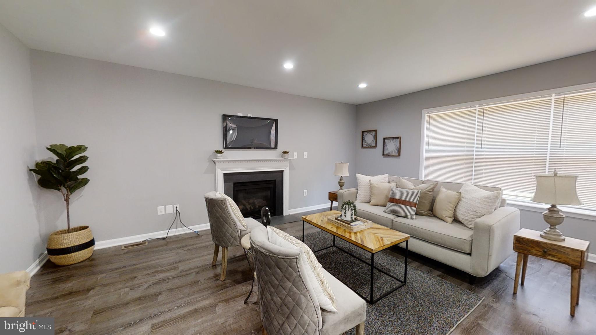 10011 Paxton Road Randallstown, MD 21133 - Photo 12 of 43 Large Family Room off Kitchen