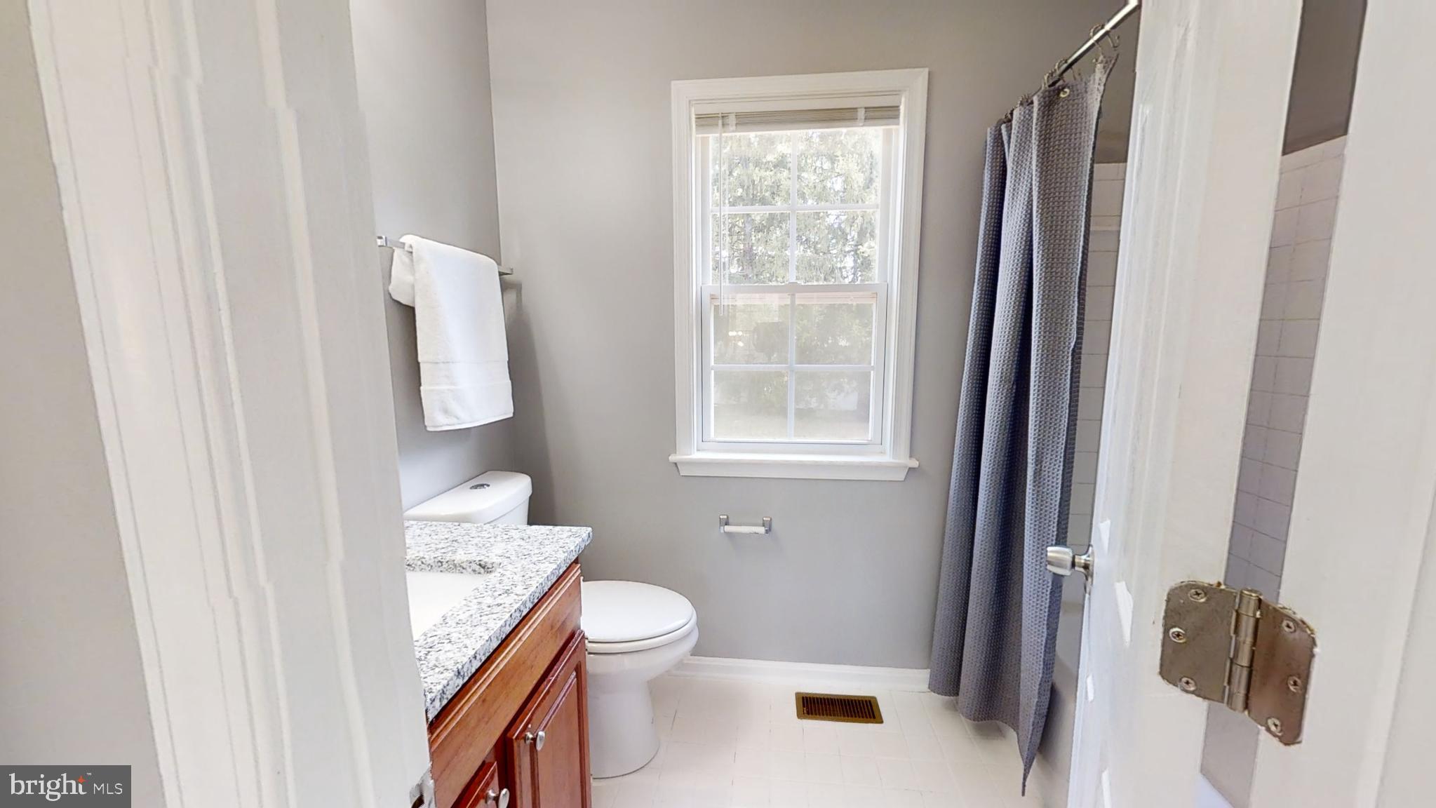 10011 Paxton Road Randallstown, MD 21133 - Photo 31 of 43 Upper Level Full Bathroom with Custom Counters