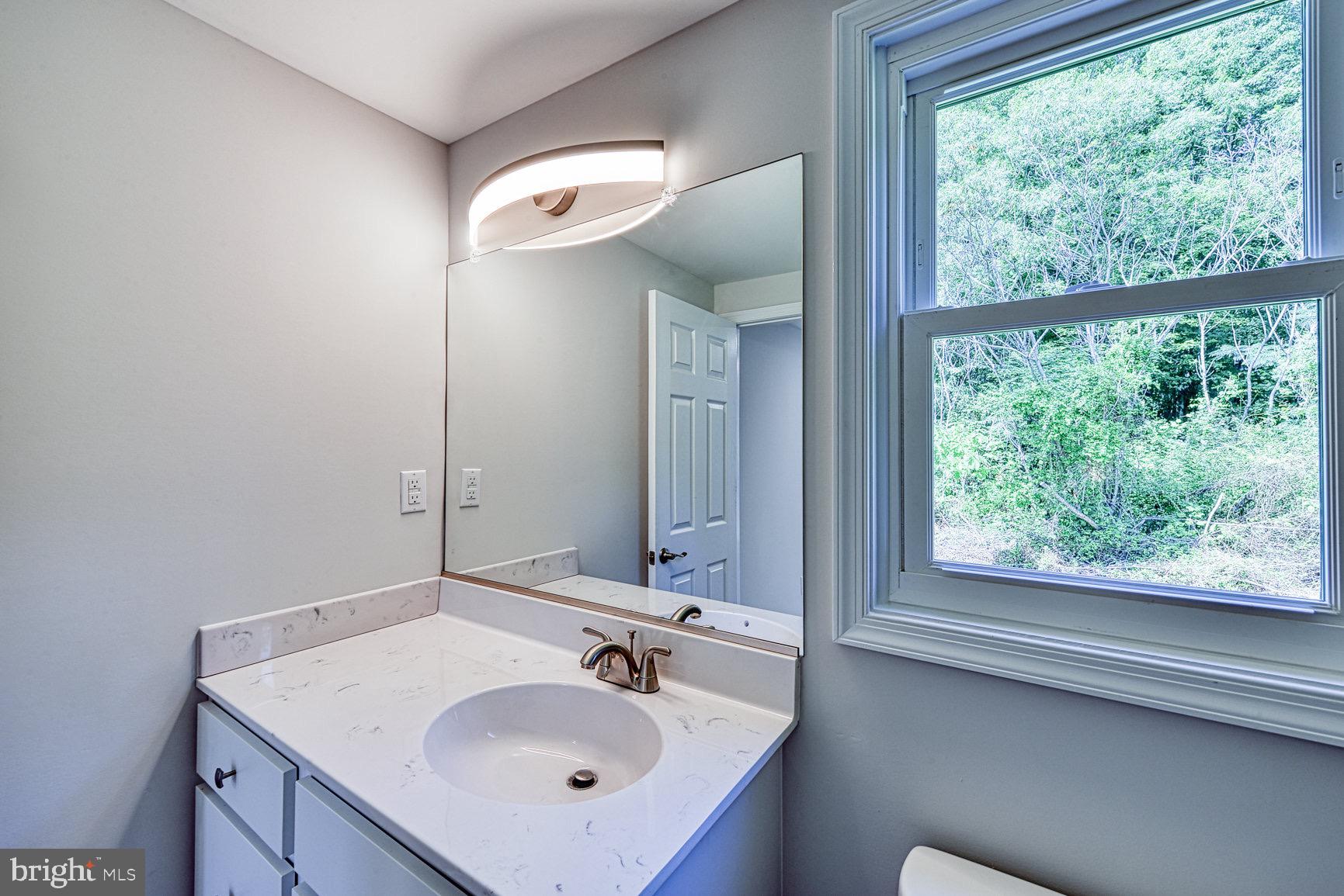 7624 Fredericks Hall Road Mineral, VA 23117 - Photo 27 of 39 Bathroom 1