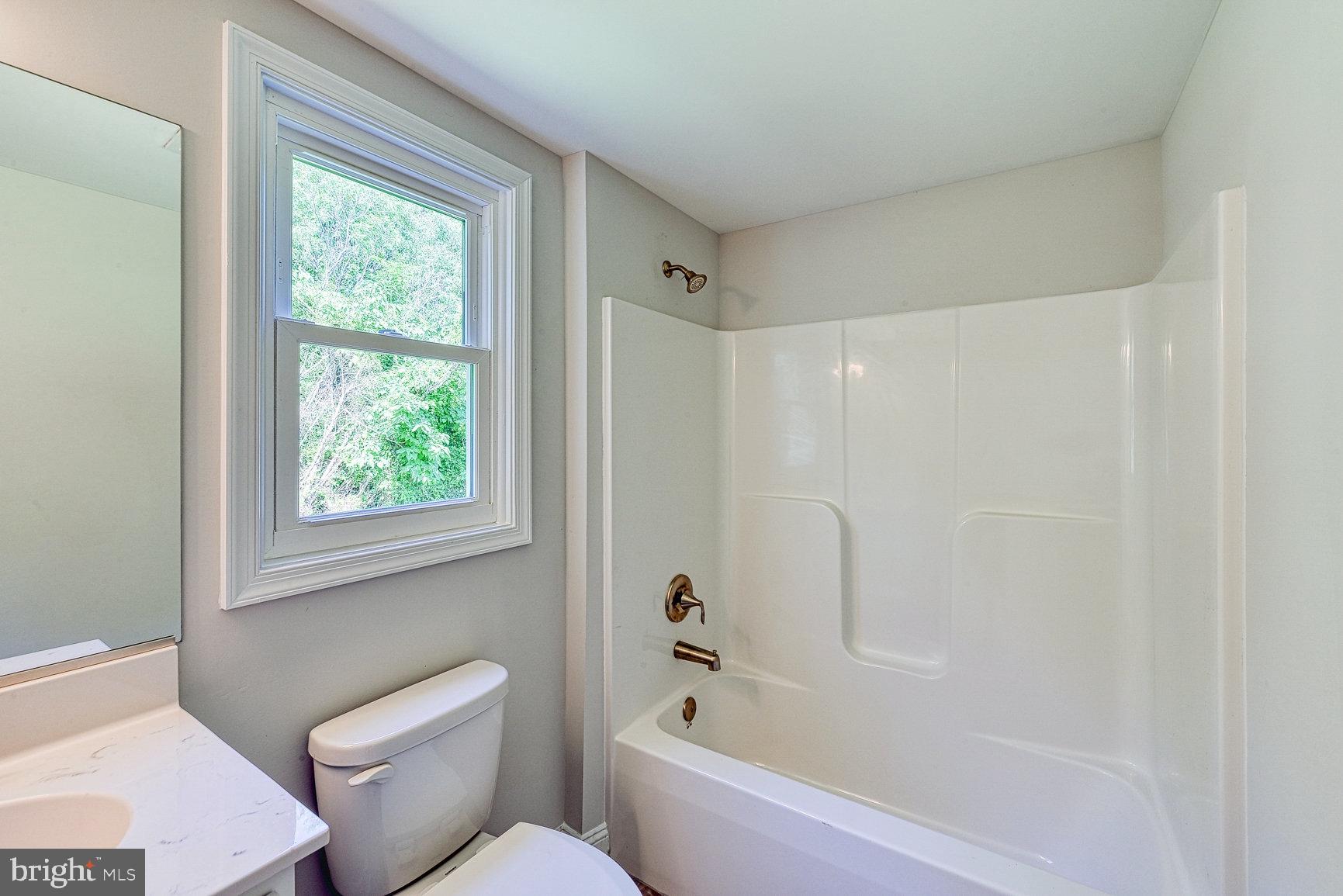 7624 Fredericks Hall Road Mineral, VA 23117 - Photo 28 of 39 Bathroom 1