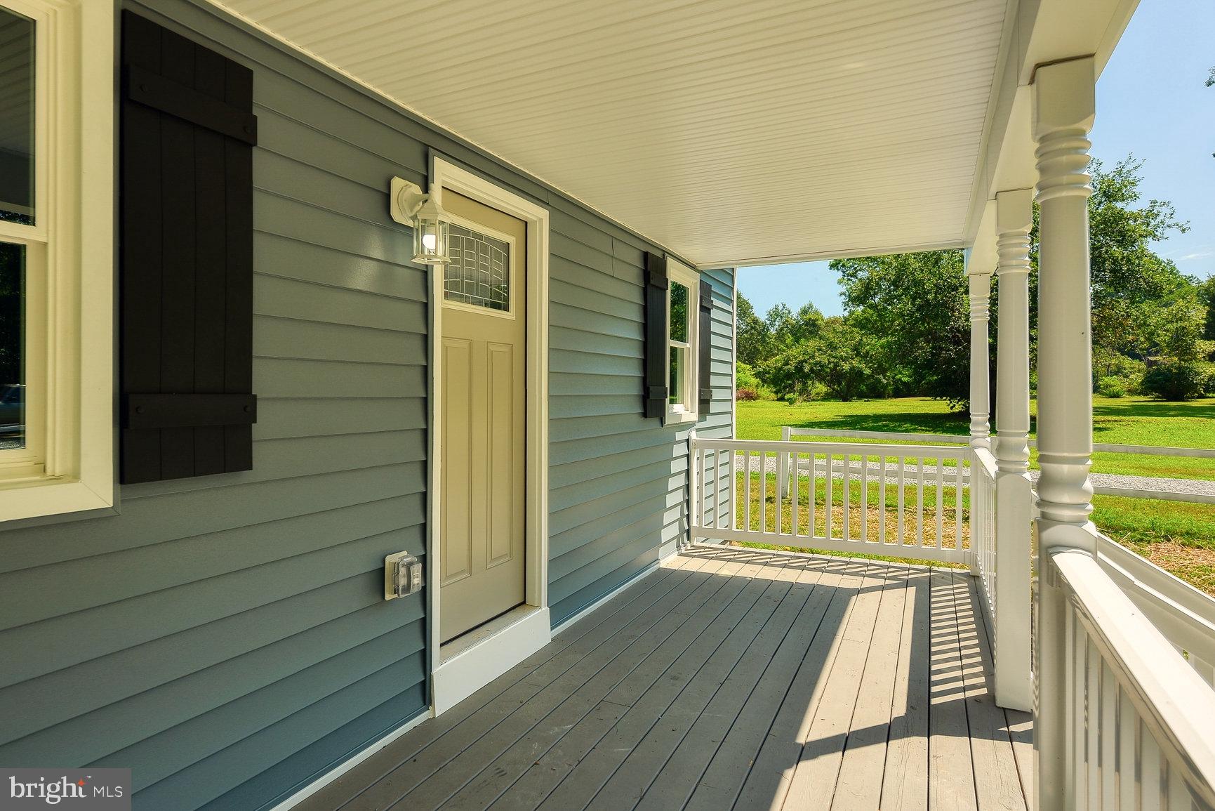 7624 Fredericks Hall Road Mineral, VA 23117 - Photo 7 of 39 Front Porch
