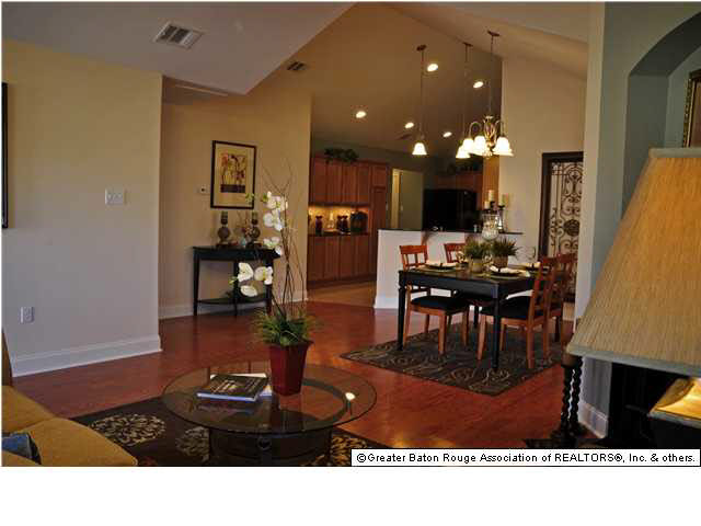 11375 Reiger Road, Unit 604 Baton Rouge, LA 70809 - Photo 3 of 19