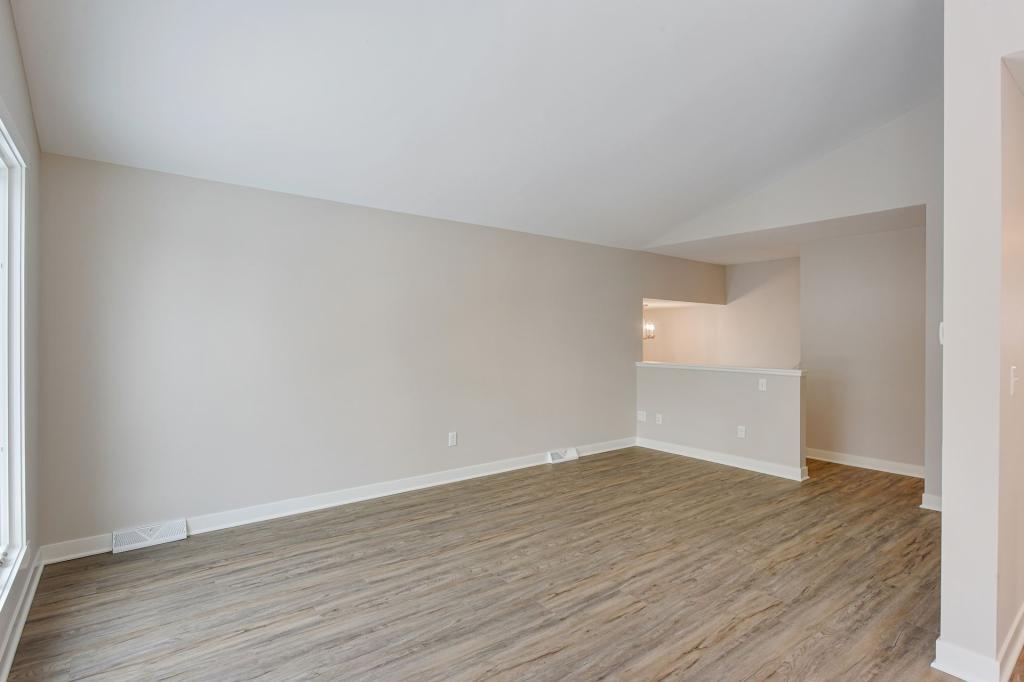 6035 Cherrywood Road Mound, MN 55364 - Photo 3 of 37 Gallery Image 3