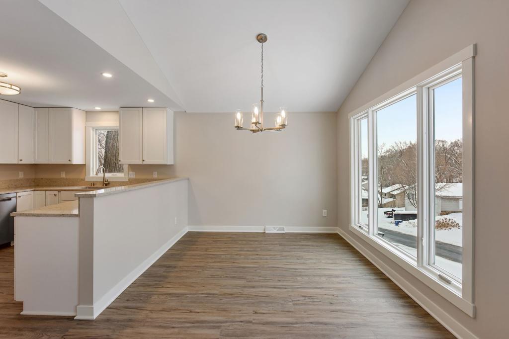 6035 Cherrywood Road Mound, MN 55364 - Photo 4 of 37 Gallery Image 4