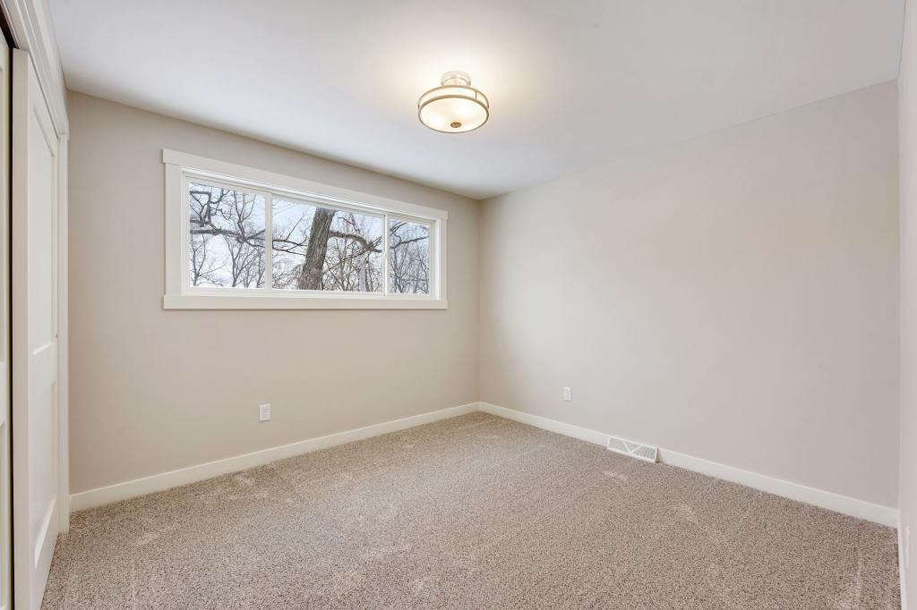 6035 Cherrywood Road Mound, MN 55364 - Photo 10 of 37 Gallery Image 10