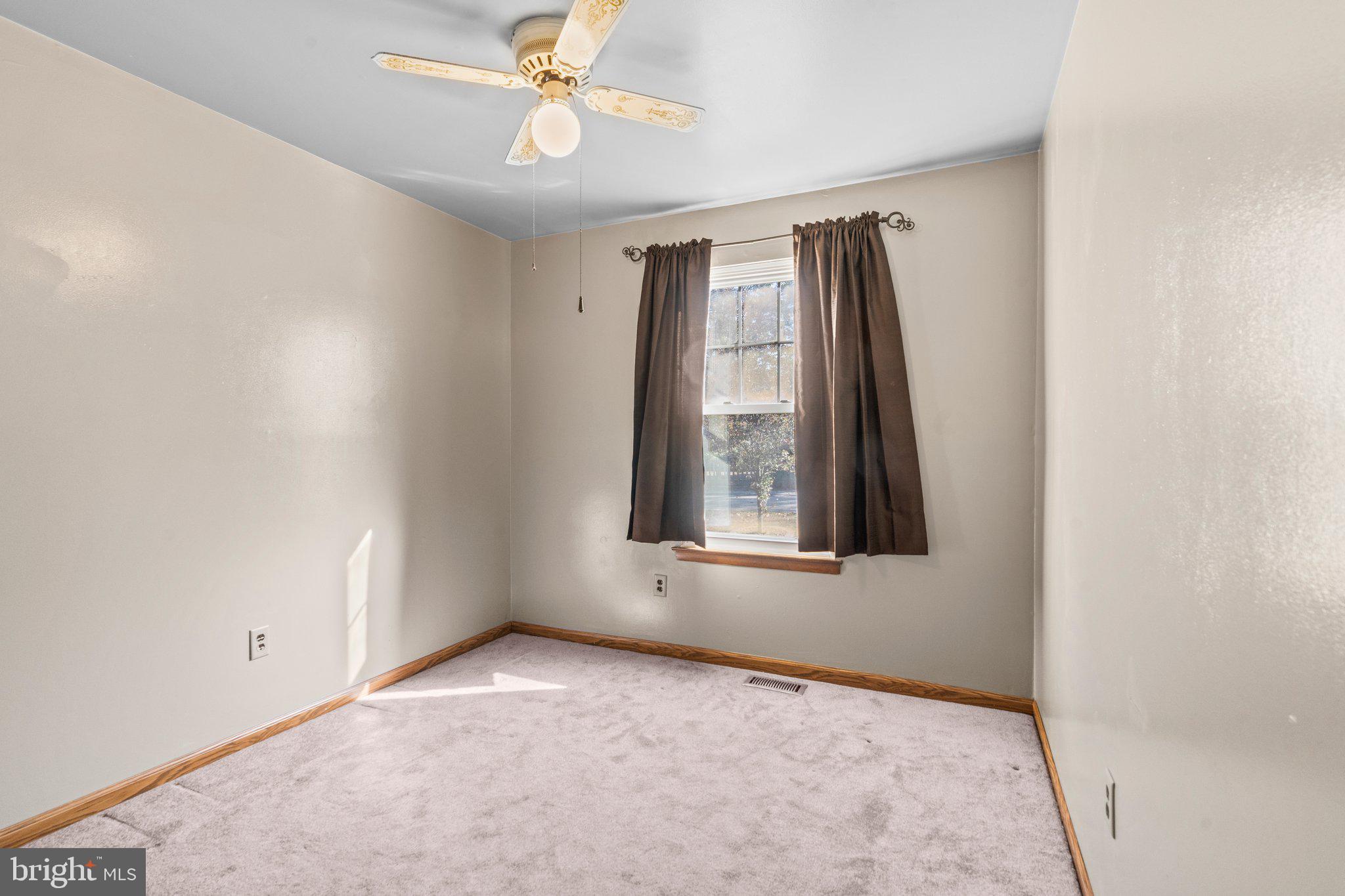 35 Cherry Lane Clementon, NJ 08021 - Photo 12 of 38 Gallery Image 12