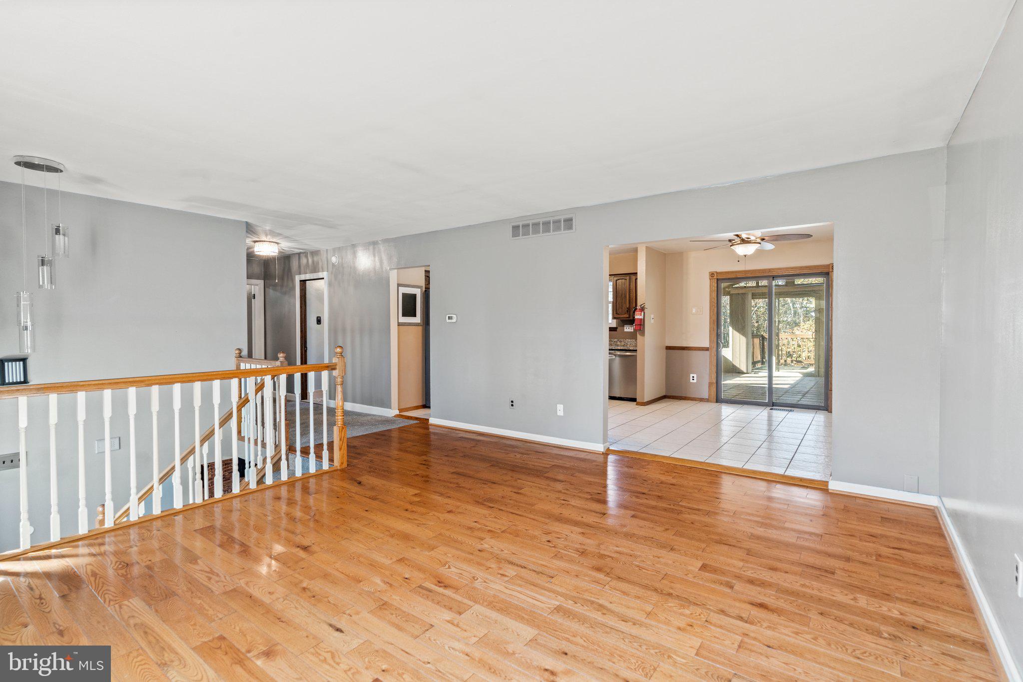 35 Cherry Lane Clementon, NJ 08021 - Photo 6 of 38 Gallery Image 6