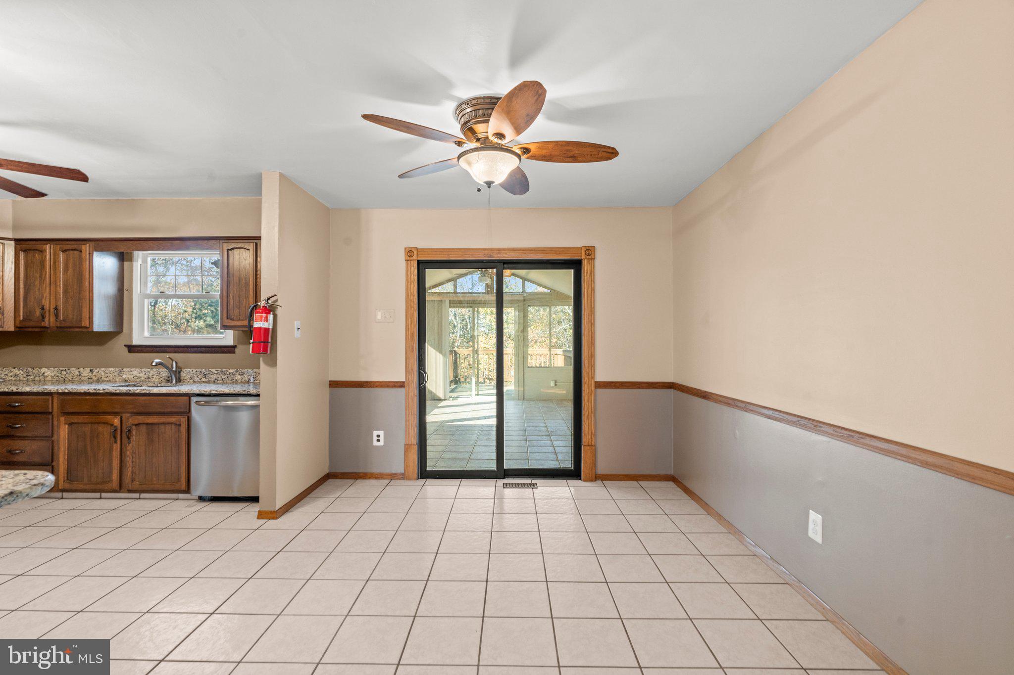 35 Cherry Lane Clementon, NJ 08021 - Photo 8 of 38 Gallery Image 8