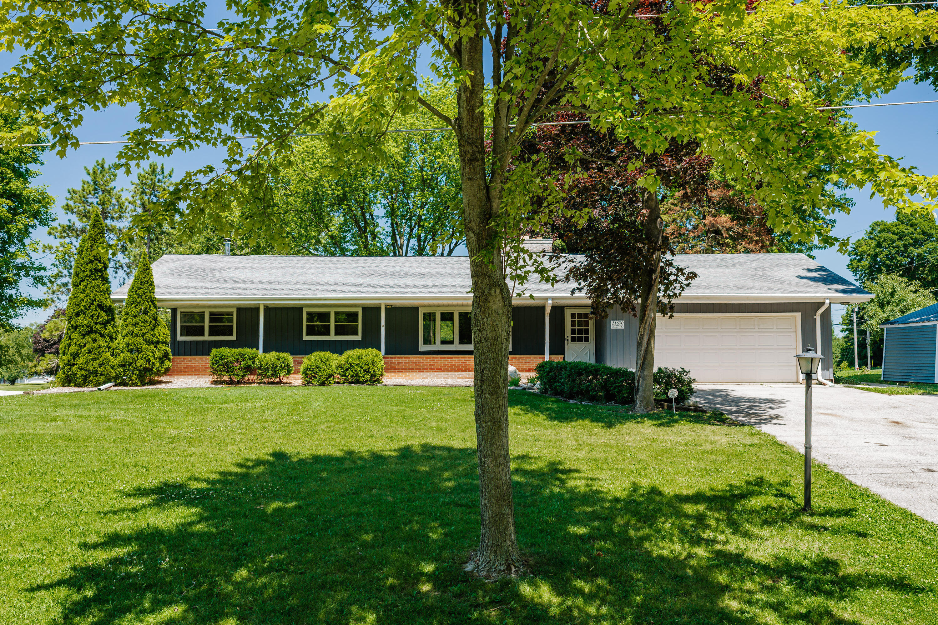 21670 West Glengarry Road New Berlin, WI 53146 - Photo 50 of 50 Set Back From Road