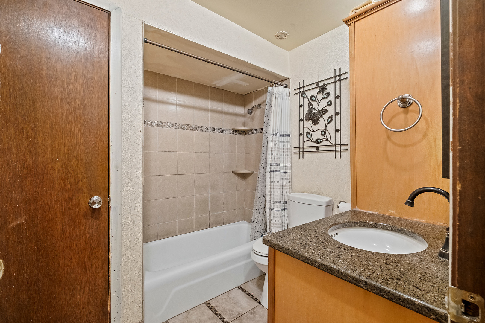 7139 99th Street Chicago Ridge, IL 60415 - Photo 12 of 20 Gallery Image 12