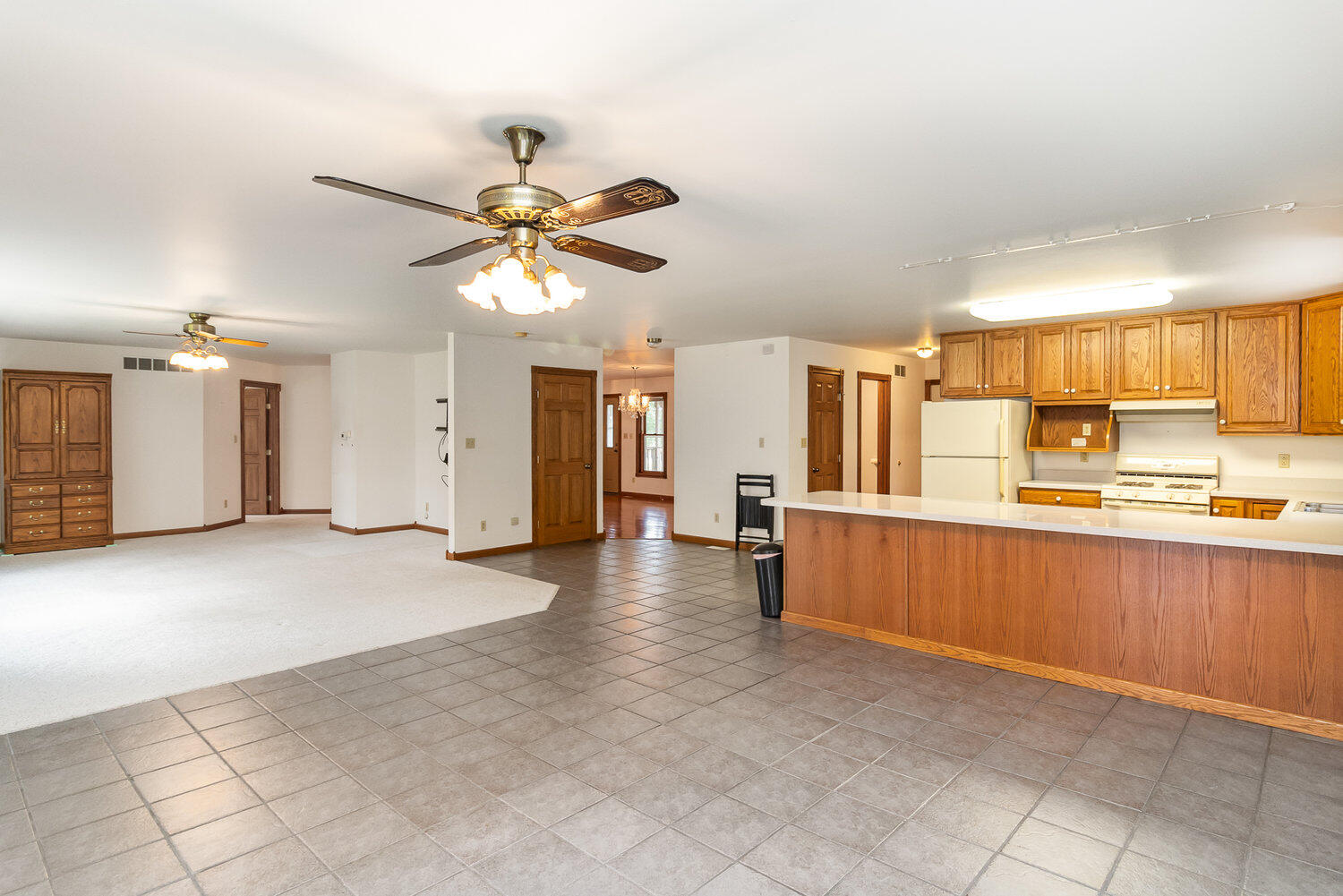 17020 Holtz Road Lowell, IN 46356 - Photo 5 of 24 1500x1001