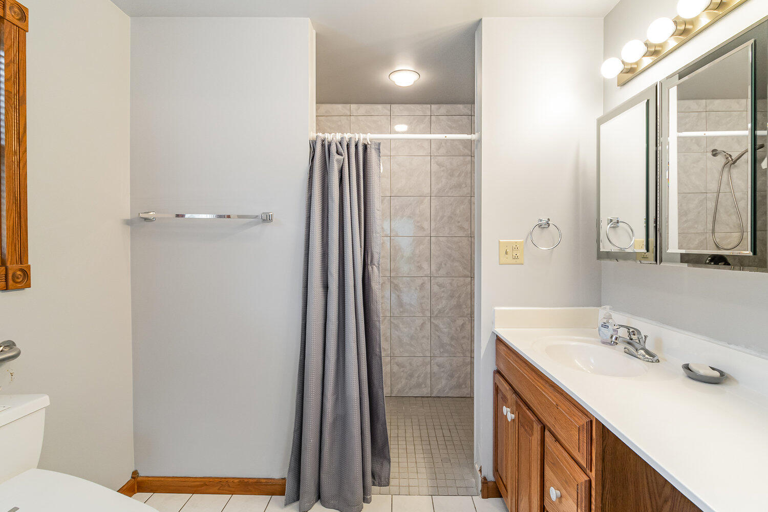 17020 Holtz Road Lowell, IN 46356 - Photo 8 of 24 1500x1000