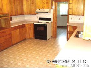 388 Liberty Road Candler, NC 28715 - Photo 3 of 12 Gallery Image 3
