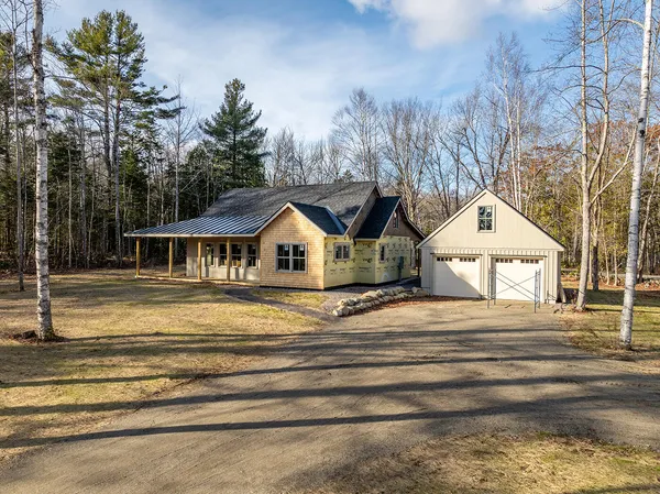 $795,000 | 165 Glenwood Lane, Northport, ME 04849