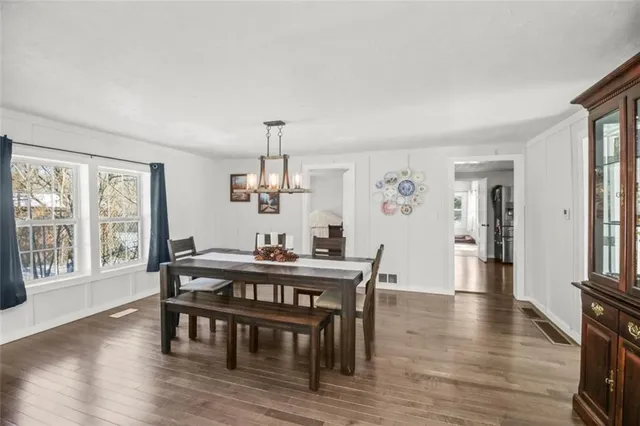 $319,900 | 1215 Berry Road, Independence, MO 64057