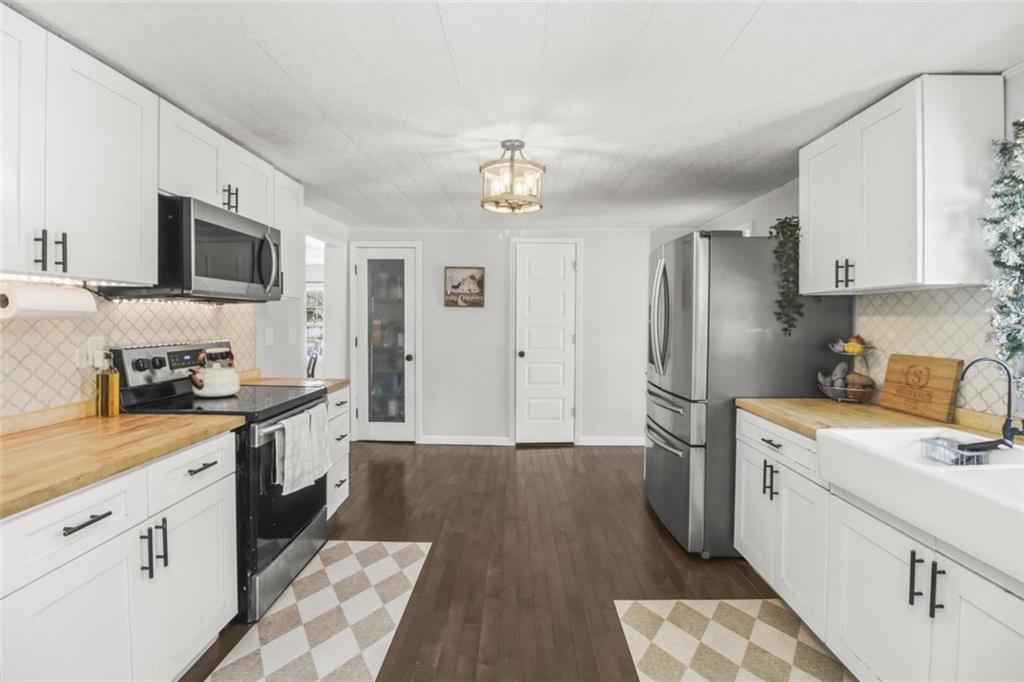 1215 Berry Road Independence, MO 64057 - Photo 10 of 24