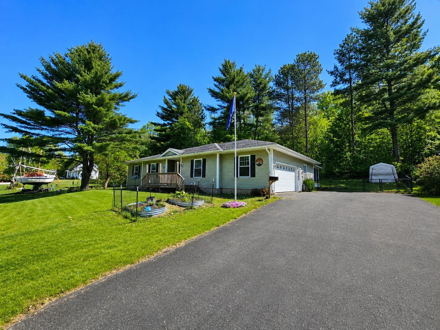 69 Edgewood Drive Newport, VT 05855 - Photo 38 of 42