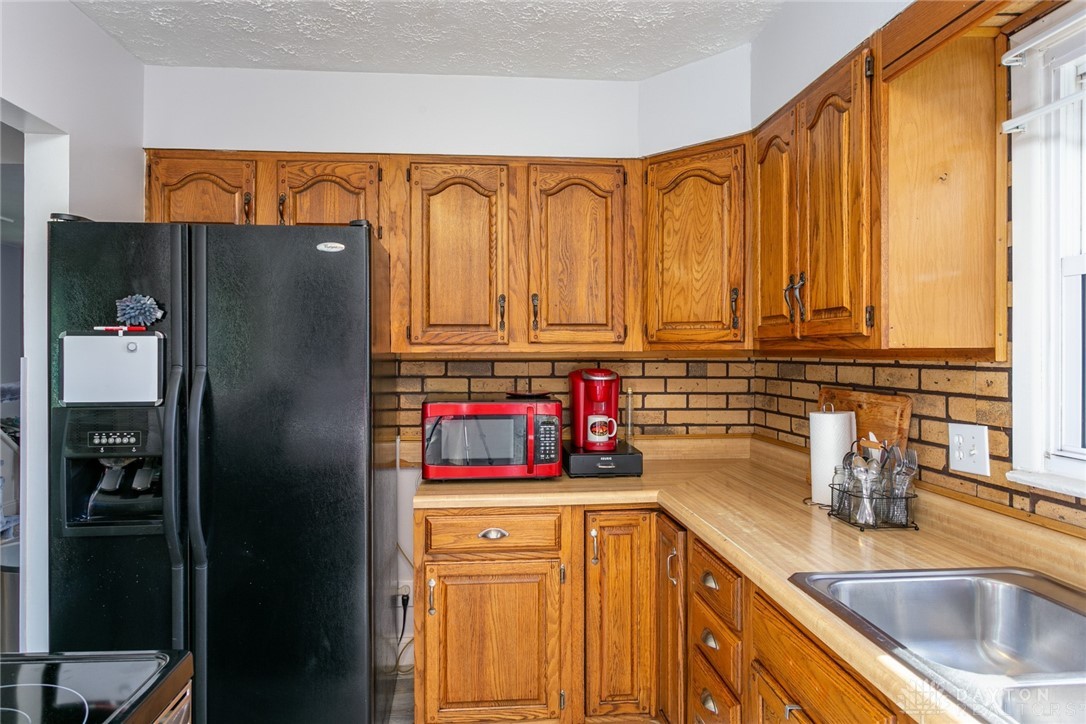 2401 Eden Lane Riverside, OH 45431 - Photo 10 of 26