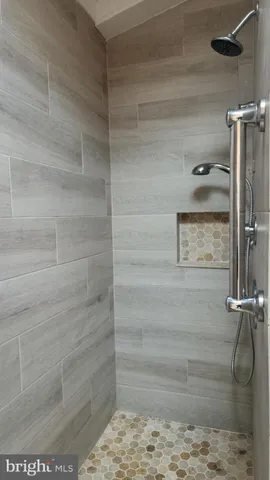 $4,400 | 7609 Woodridge Circle, Alexandria, VA 22308