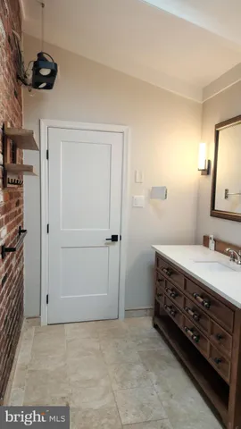 $4,400 | 7609 Woodridge Circle, Alexandria, VA 22308