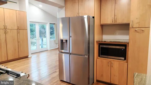 $4,400 | 7609 Woodridge Circle, Alexandria, VA 22308