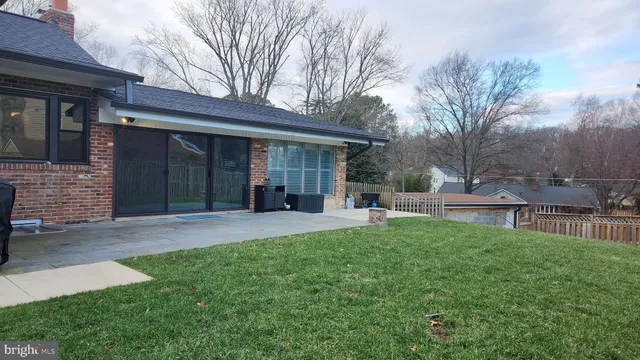 $4,400 | 7609 Woodridge Circle, Alexandria, VA 22308