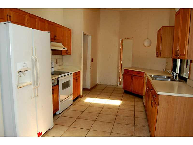 340 Northwest 36th Court Boca Raton, FL 33431 - Photo 8 of 22 Kitchen