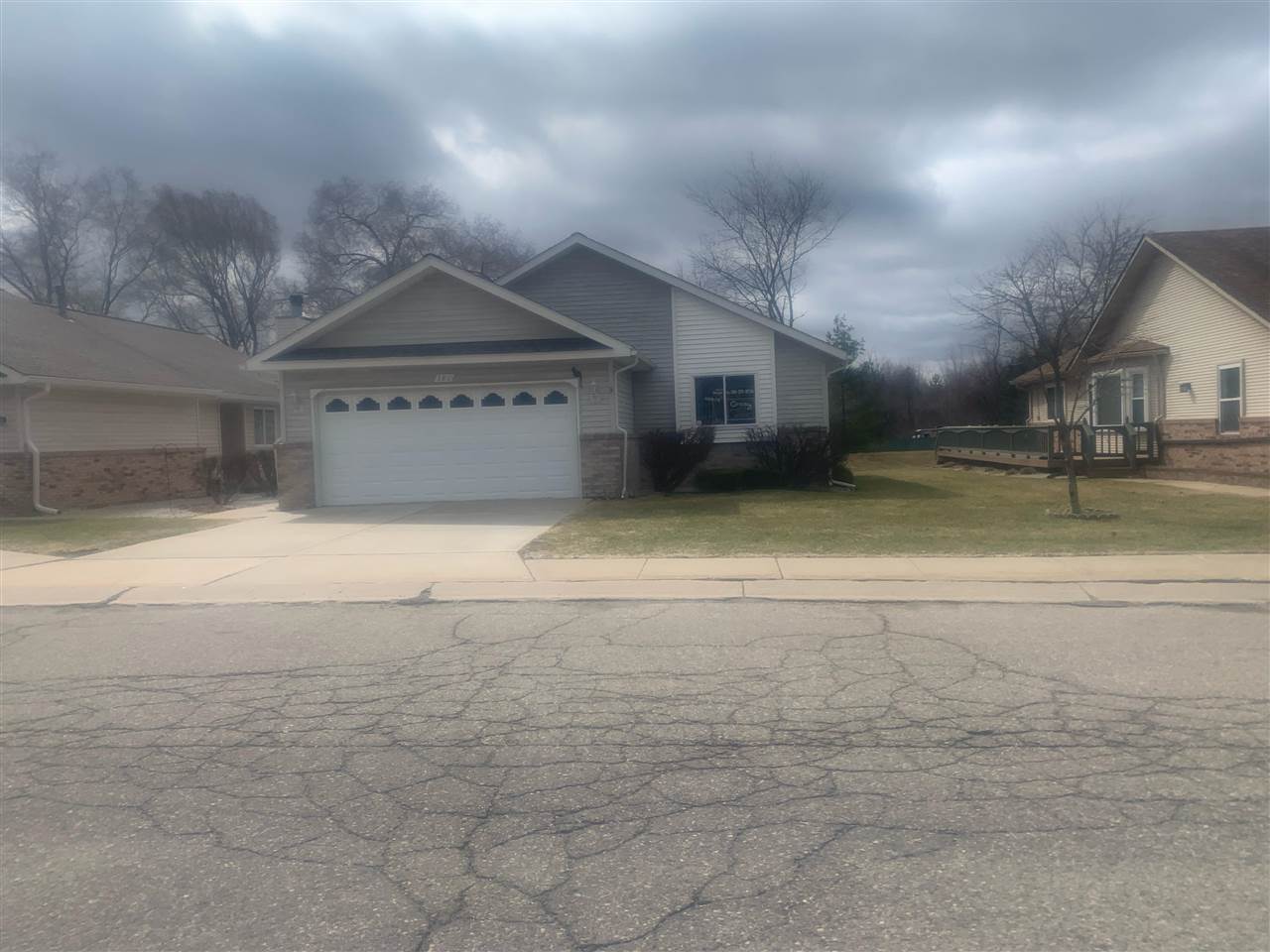 380 Brook Drive Romeo, MI 48065 - Photo 1 of 13 50069390.JPG