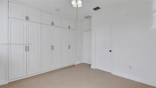 $5,200 | 17994 Northwest 87th Place, Hialeah, FL 33018