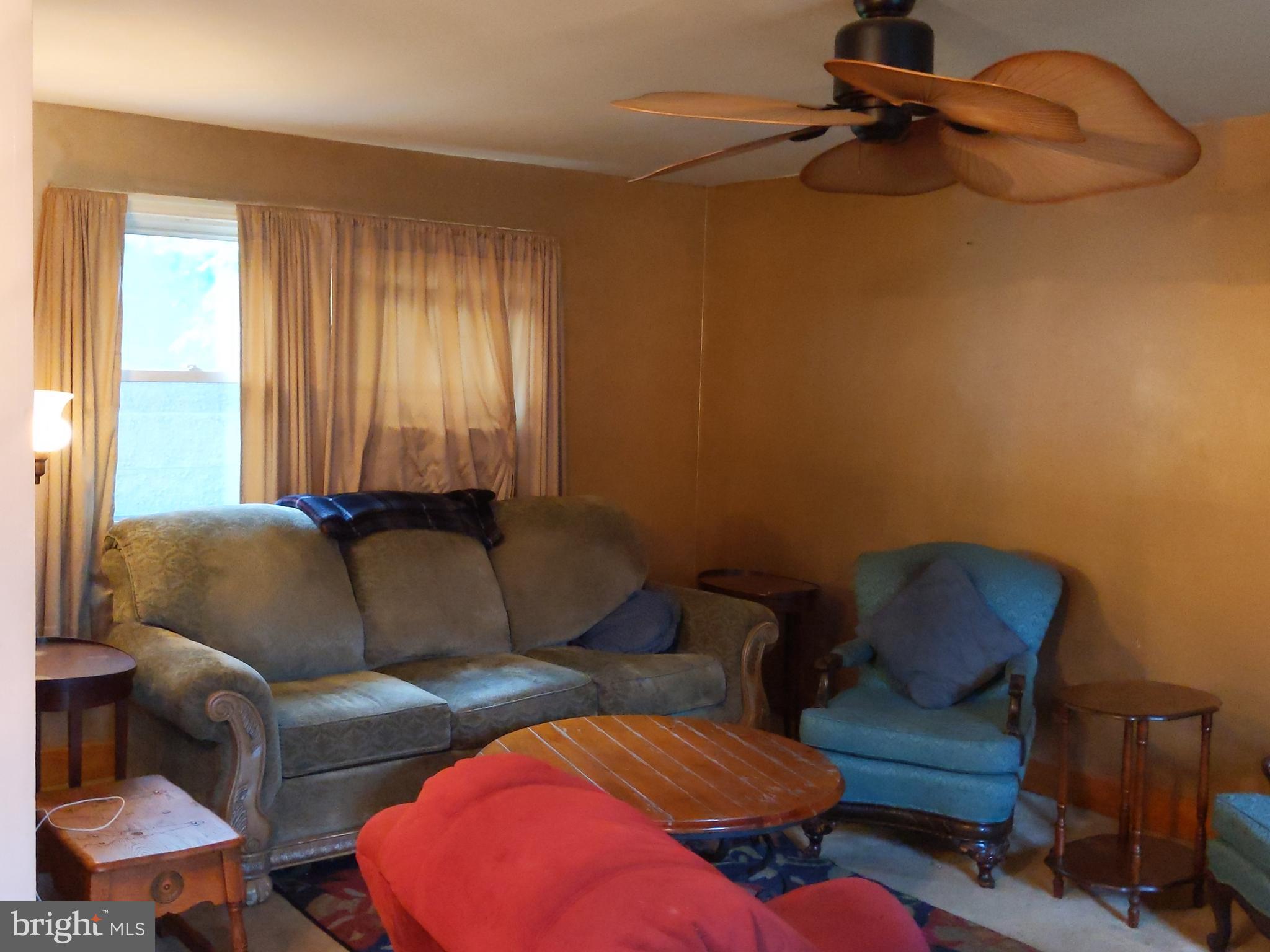 1482 Crown Point Road Westville, NJ 08093 - Photo 3 of 22 Living Room