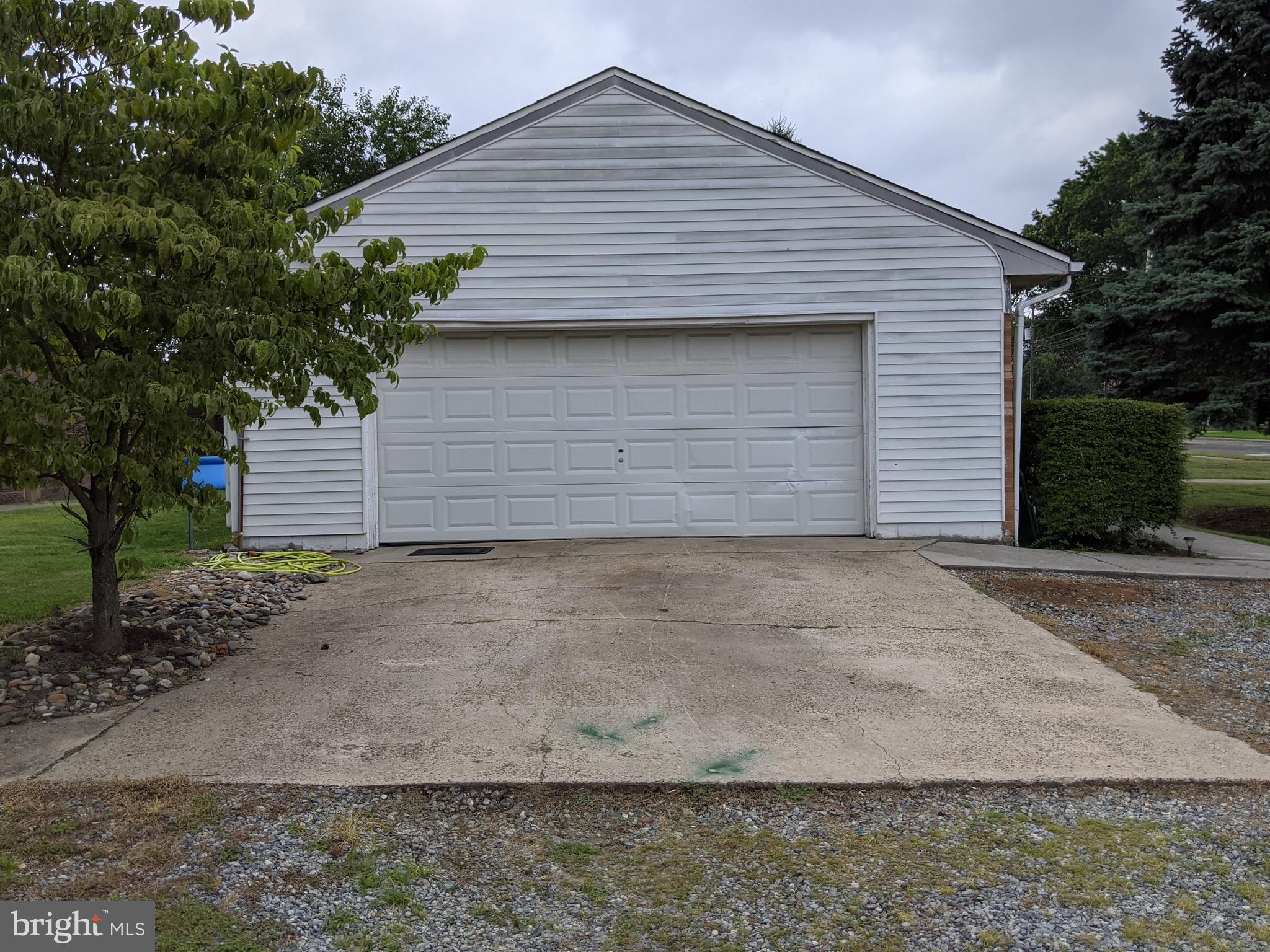 1482 Crown Point Road Westville, NJ 08093 - Photo 22 of 22 Attached 2 car grage