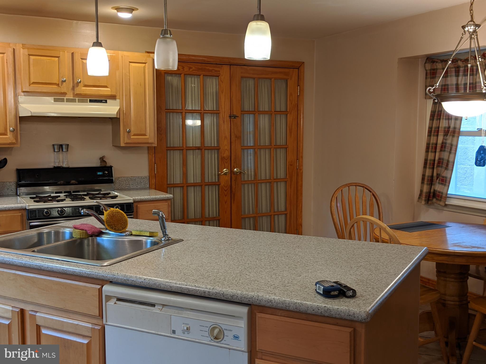 1482 Crown Point Road Westville, NJ 08093 - Photo 8 of 22 Gallery Image 8