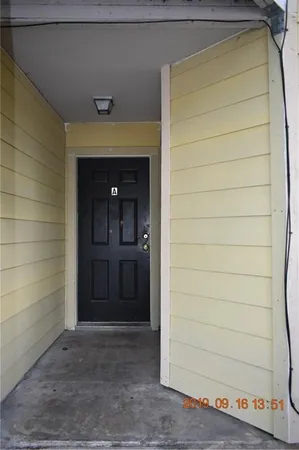 a view of entrance door of the house